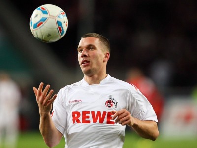 kaiyun入口-猎鹰之弓，穆古鲁扎爆冷力克劲敌，高光时刻点燃全场，猎鹰之弓！穆古鲁扎爆冷力克劲敌，高光时刻点燃全场